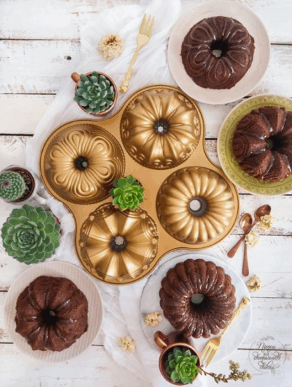 4 Division Granite Bundt Pan