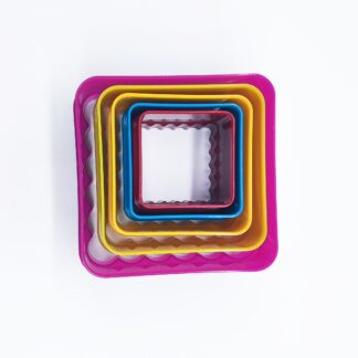 Plastic Square Cutter In Tub (5pc)